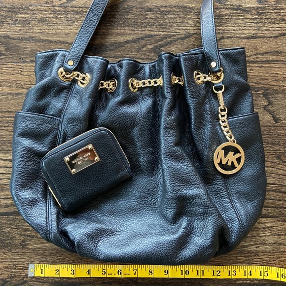 Michael Kors bag & wallet - Picture 1 of 10